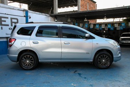 chevrolet-spin-2013-sao-jose-dos-d9e50aa8b52c5dc92bad76042da28d5b