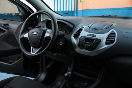 ford-ka-hatch-2015-sao-jose-dos--f28644c2ab4b3972a8629051601eda6d