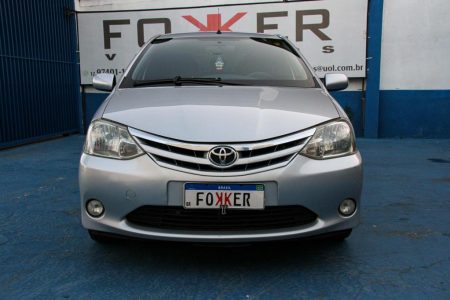 toyota-etios-sedan-2013-sao-jose-cbad09620095f8b3f0221590d4e8b348